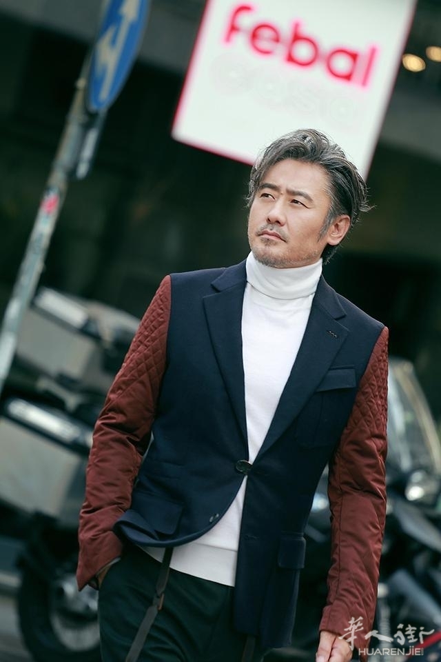 144224809.jpg 你们的男神都来米兰啦,而且又帅出了新高度!!!