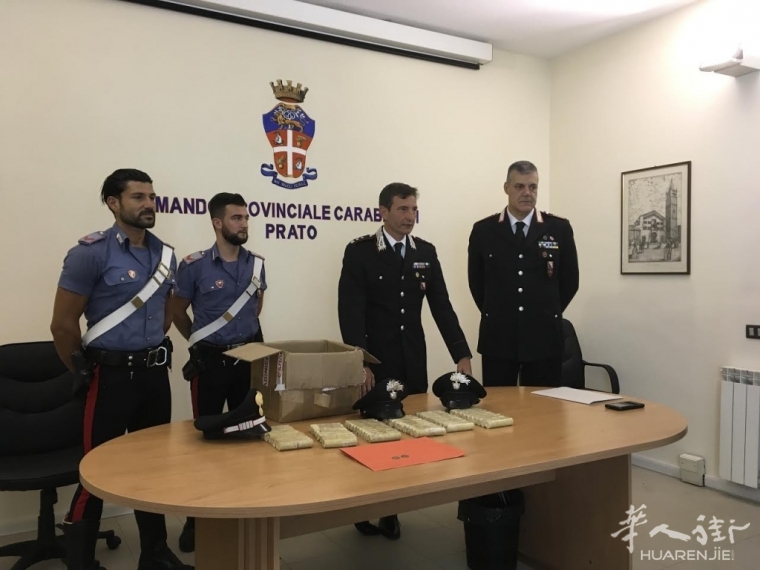 carabinieri colonnello grandini.jpg (视频)意大利普拉托警方查获一名华人运载的5万5千欧元2欧假硬币 ...
