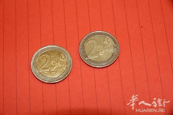 image (1).jpg (视频)意大利普拉托警方查获一名华人运载的5万5千欧元2欧假硬币 ...