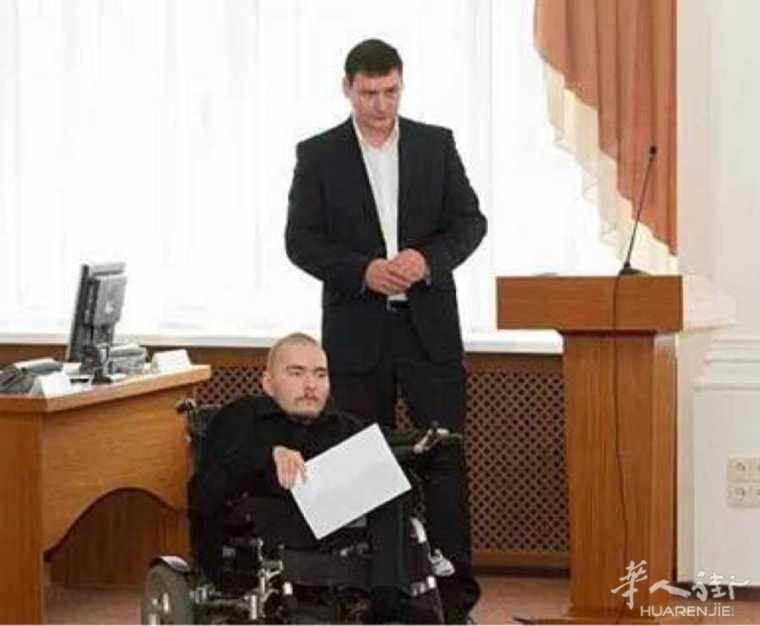 picture.jpg 全球首例"换头术"志愿者决定不换了?