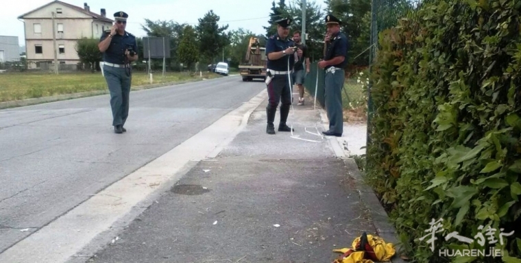 incidente-camion-corridonia.jpg 11岁华人小男孩在路边被卡车挂到 受伤昏迷未醒