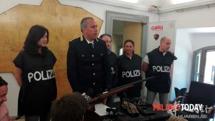 baby-gang-di-quarto-oggiaro-arresti-5.jpg (视图)米兰专门从事抢劫的4名少年团伙被抓获