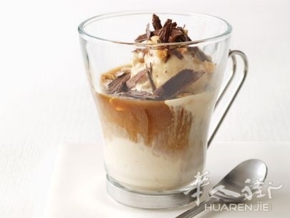 FNM_110111-WN-Desserts-004_s4x3.jpg.rend.sni12col.landscape.jpeg 炎炎夏日最提神,冰冰咖啡是爱人!