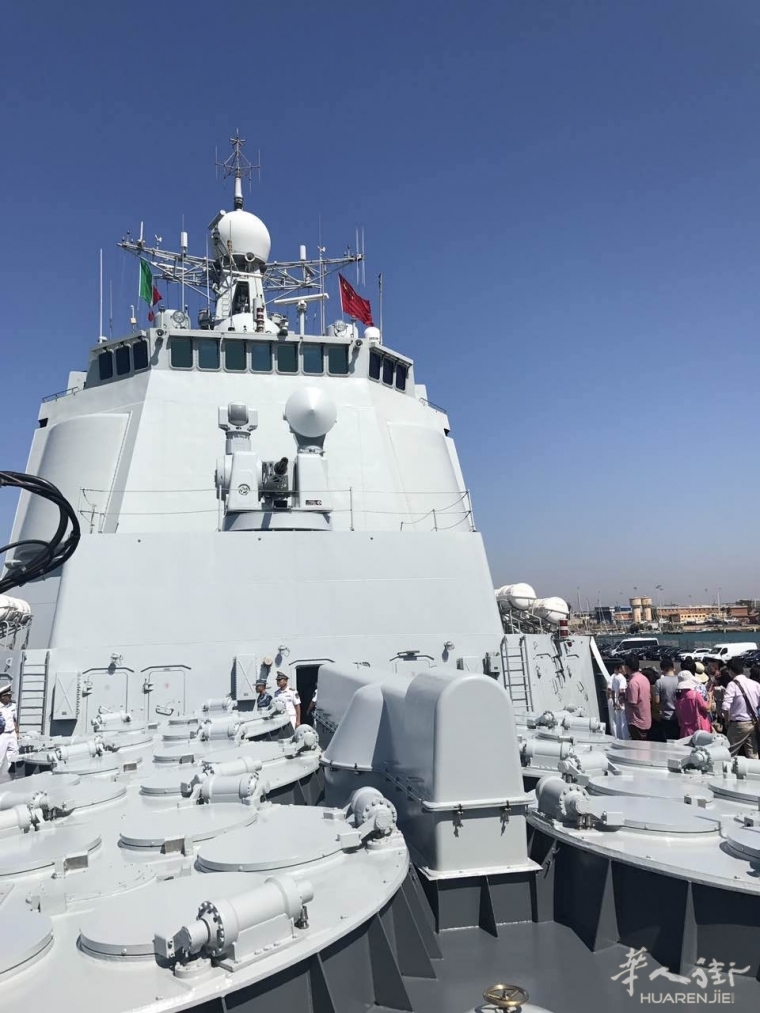 微信图片_20170711120114.jpg (图)中国海军远航访问编队抵达意大利进行友好访问