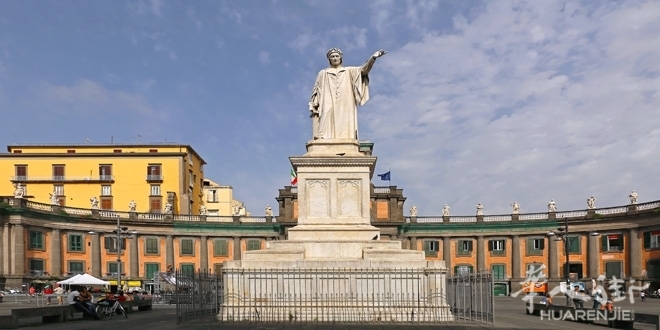 piazza-dante-napoli.jpg 不可错过的十大那不勒斯景点