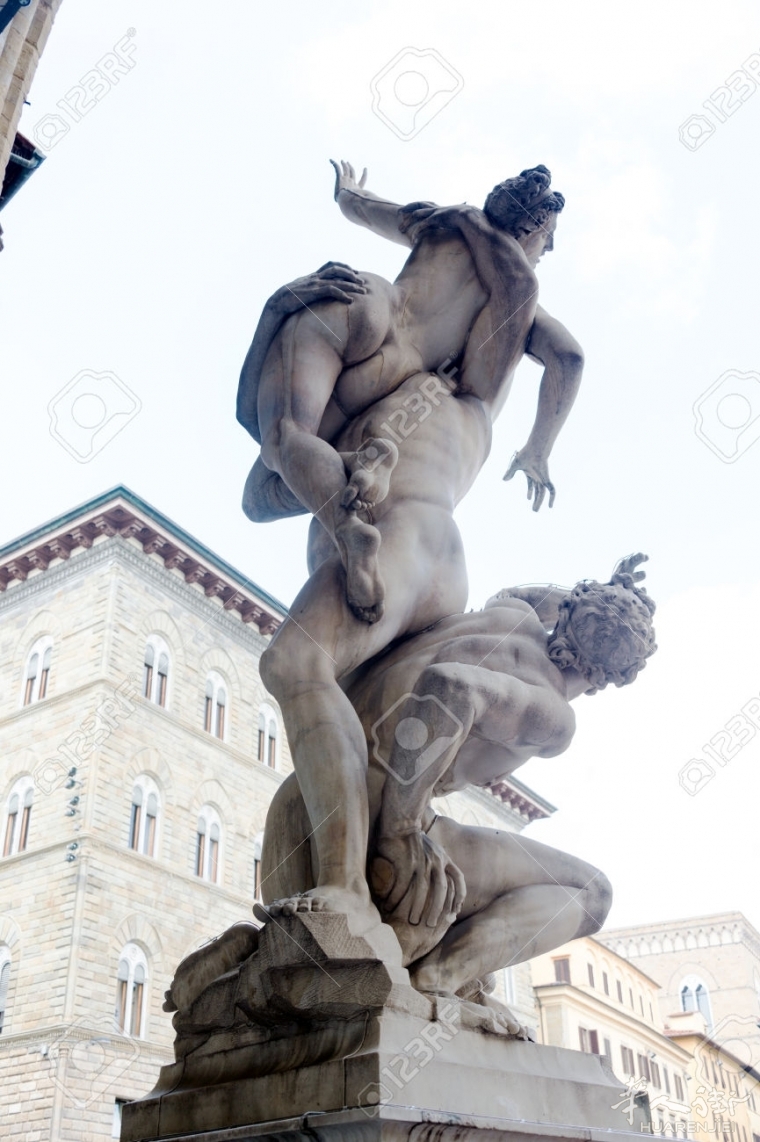36356915-Il-Ratto-delle-Sabine-Giambologna-Firenze-Italia-Archivio-Fotografico.jpg 意大利文艺复兴顶级雕塑作品之一《掠夺萨宾妇女》