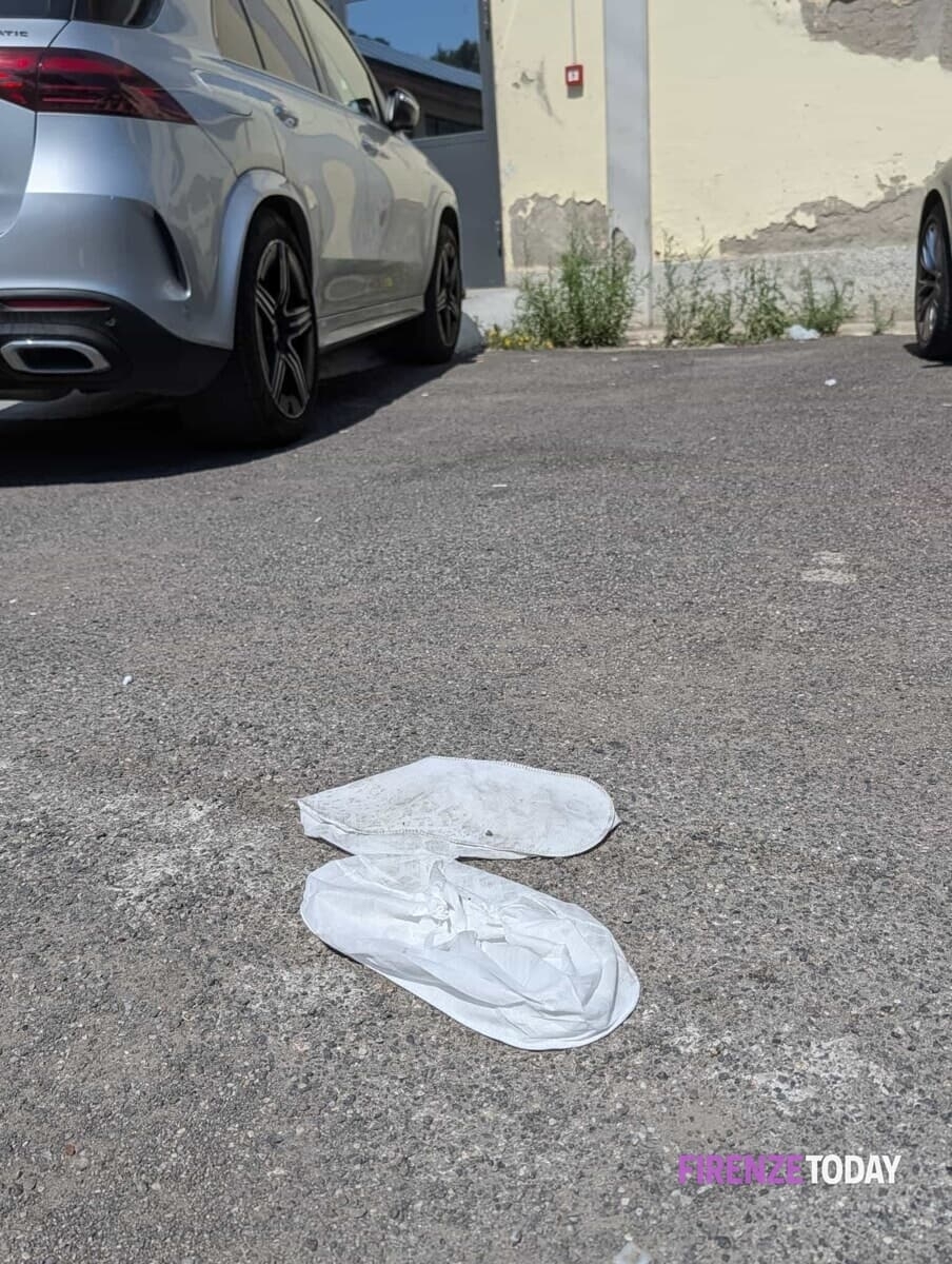 Spari e accoltellati a Campi Bisenzio, circolo cinese sotto sequestro 4.jpeg