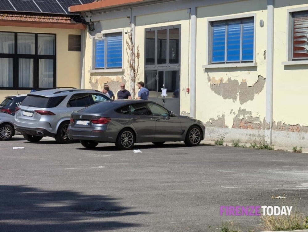 Spari e accoltellati a Campi Bisenzio, circolo cinese sotto sequestro 7.jpeg