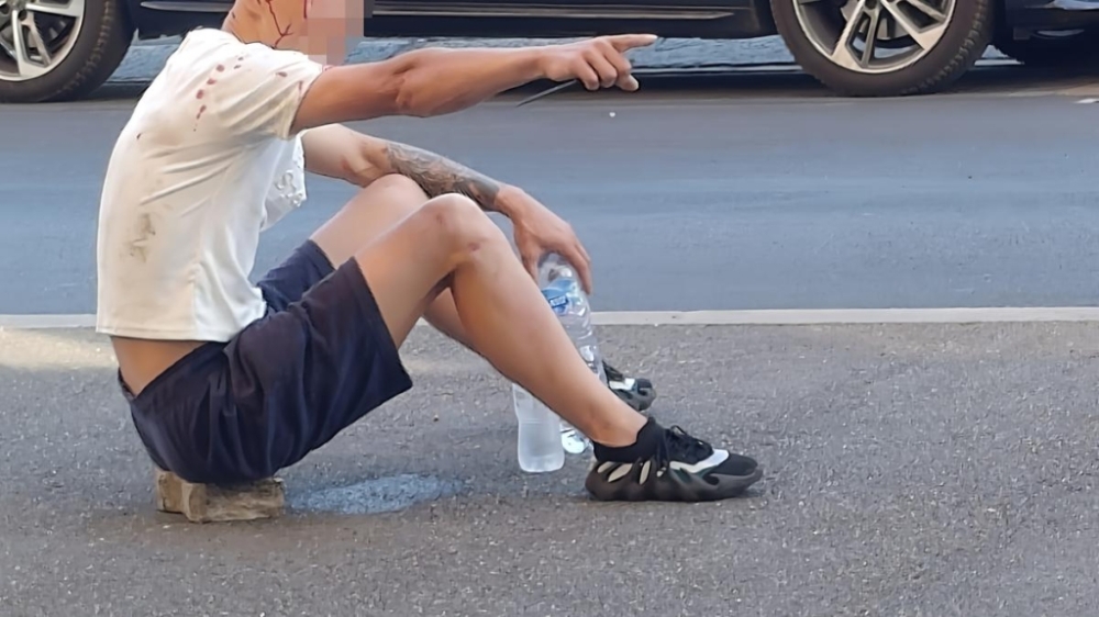 cinese-aggredito-in-strada-caos-e-paura-in-via-strozzi.jpg