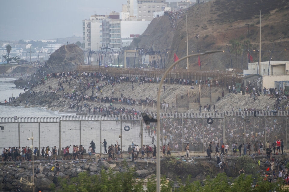 约4万人从摩洛哥涌入休达 法国宣布加强法西边境检查