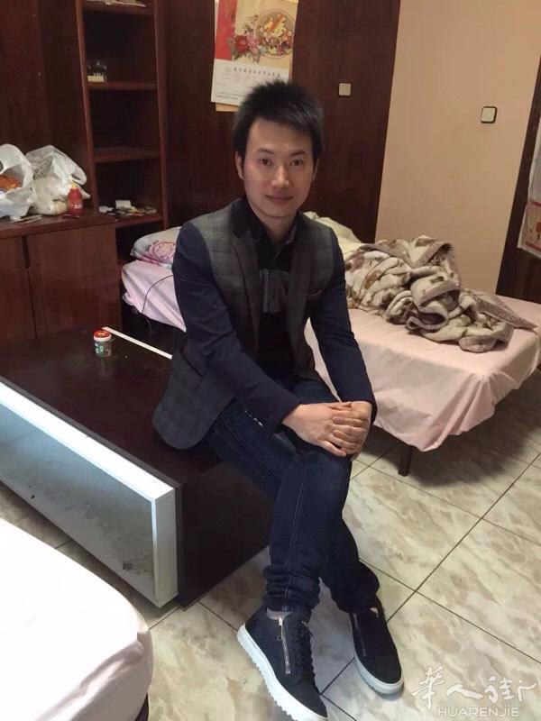 在欧洲生活艰苦而又现实！没钱寸步难行！有钱皇帝日子