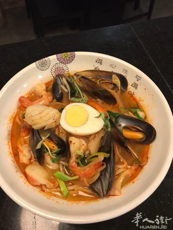 manbok 韩餐馆 有韩式烤肉 各种石锅拌饭 各