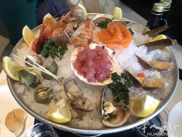 最新鲜的海鲜大餐.接旅行团