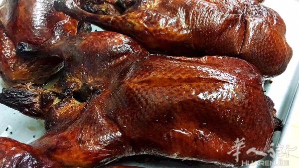 特大优惠！新鲜出炉的港式烧鸭15镑一只，味道不错哟