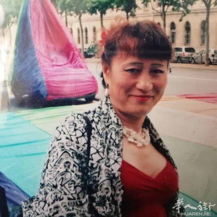 本人女40岁 国内医科毕业  对腰背酸痛有特殊疗法  对失眠有疗效    服务周