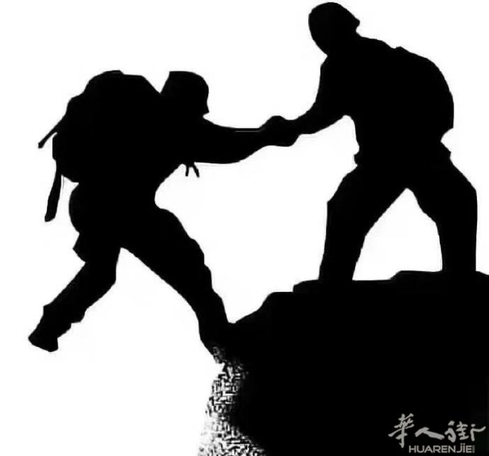 有没有想打辉瑞疫苗而没有医保卡的同胞，如果需要打我可以帮忙预约！