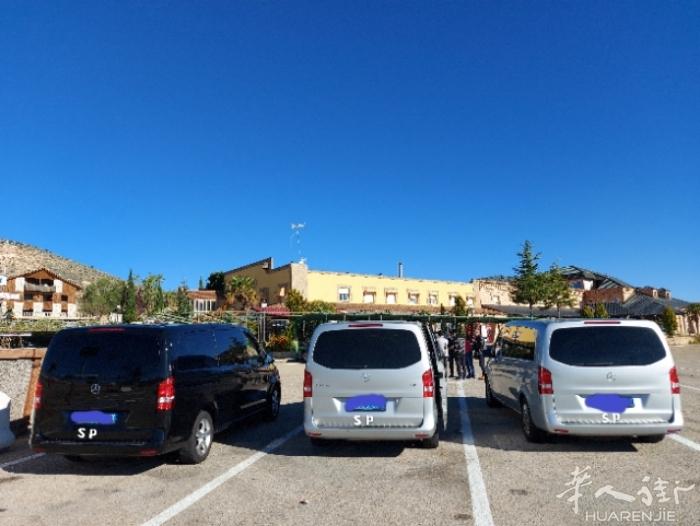 西班牙巴塞罗那蓝牌SP合法营运奔驰商务8-9坐车队:巴塞罗那景点旅游包车，巴塞罗