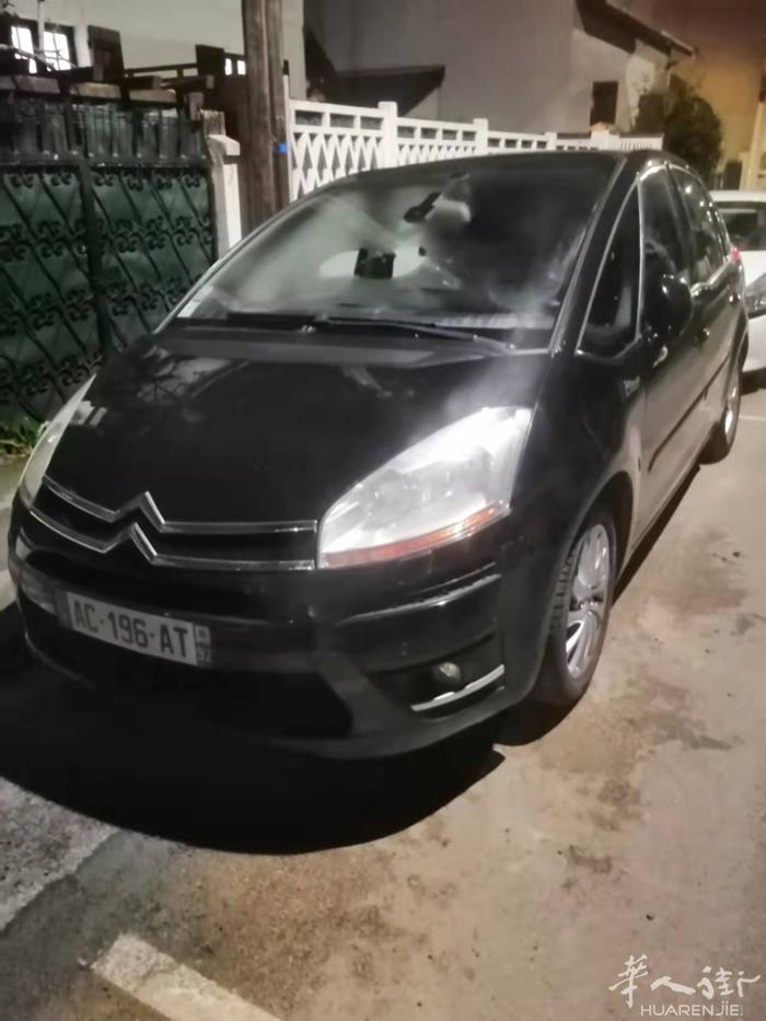 巴黎便宜出租车，小型搬家，机场接送，小巴黎办事，服务热情，20欧起/次，联系电话