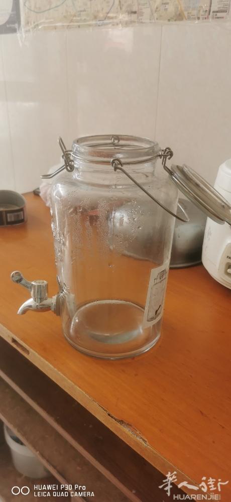 酒罐3L，用过一次有需要的可以私信我。0638639846配置原装密封好。