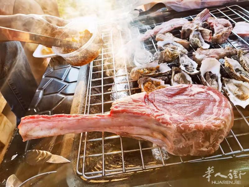 农场烧烤，钓鱼乘凉，孩子们玩耍，大人麻将打牌。
Bologna 农场欢迎大家