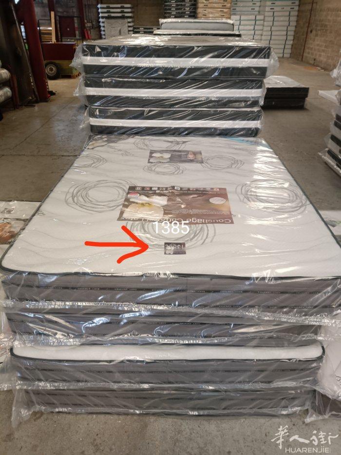 床垫140×190×25 厚实全新床垫, 工厂直销价299 商场价千多元.
