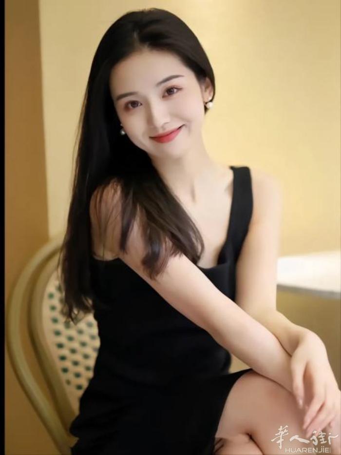 南方妹妹提供居家全套按摩，身材好皮肤白，疲劳想要放松的哥哥们欢迎致电预约