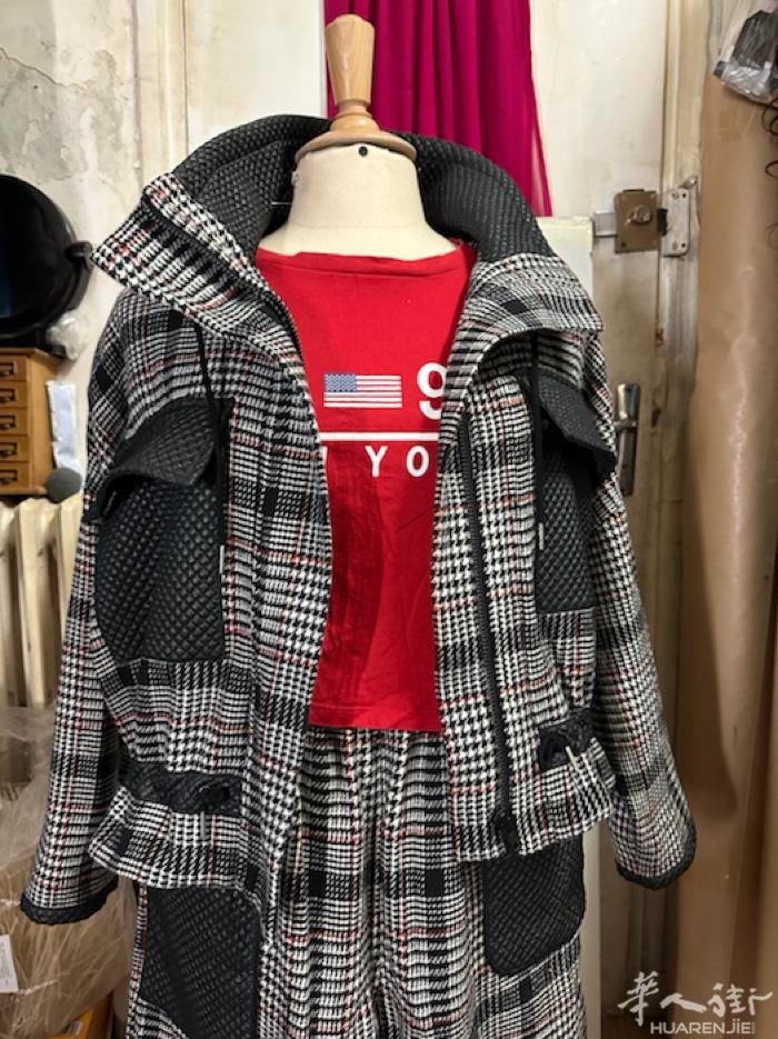 ￼本人量体裁衣，修裤脚，换里衬，换各种衣服裤子拉连，窗帘，等等