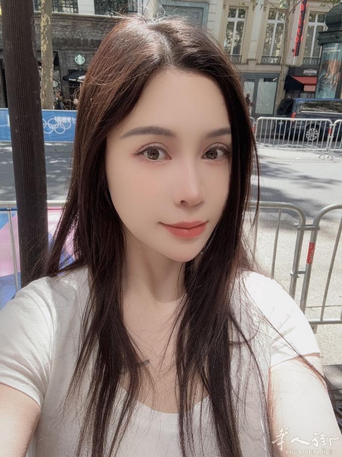 巴黎4区，大波妹妹。服务好，不催，不赶，环境好，有需要可以电话，微信联系，欢迎预