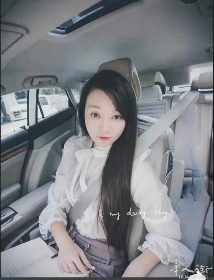 11区新人姐妹花 超级Nice （福利到了有生活的哥哥.约起嚛） 巴黎可